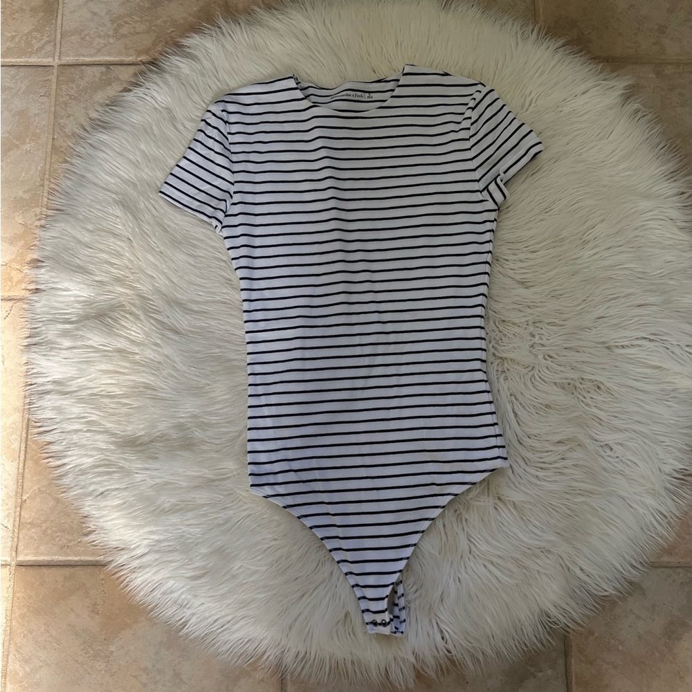 Abercrombie and fitch bodysuit size small